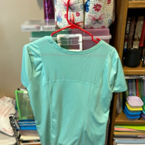 Wicking material short sleeved tee - Picture 2 of 2